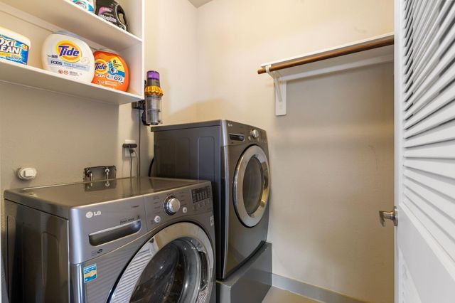 951 W 23rd Street, Houston, TX 77008