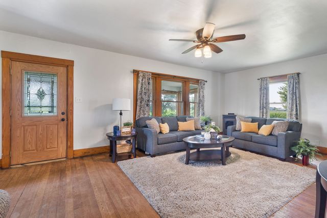 23624 145th Avenue, Eldridge, IA 52748