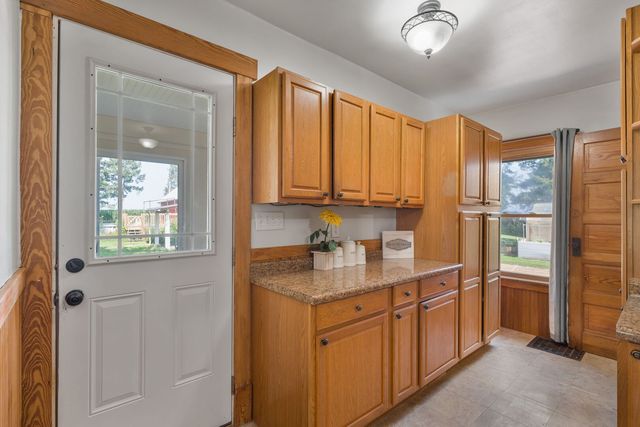 23624 145th Avenue, Eldridge, IA 52748