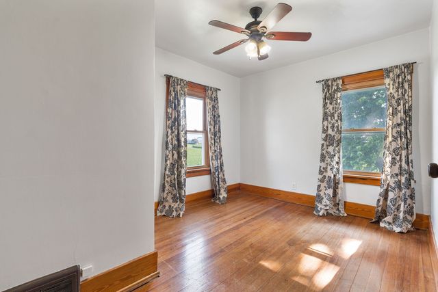 23624 145th Avenue, Eldridge, IA 52748