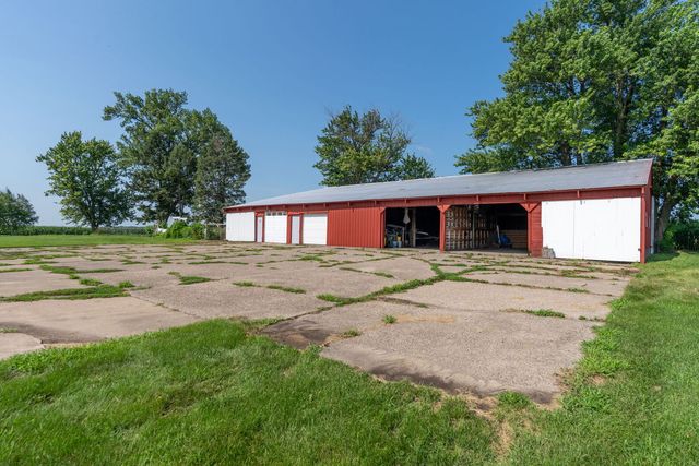 23624 145th Avenue, Eldridge, IA 52748