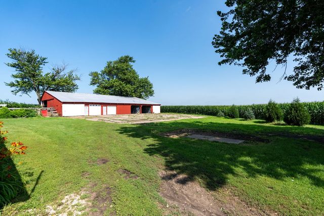23624 145th Avenue, Eldridge, IA 52748