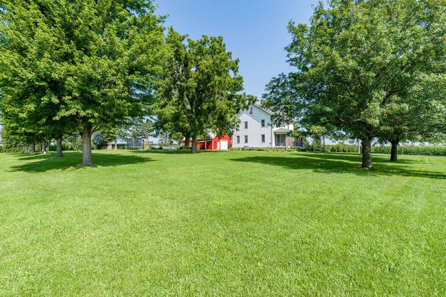 23624 145th Avenue, Eldridge, IA 52748