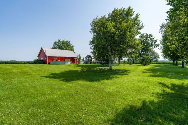 23624 145th Avenue, Eldridge, IA 52748