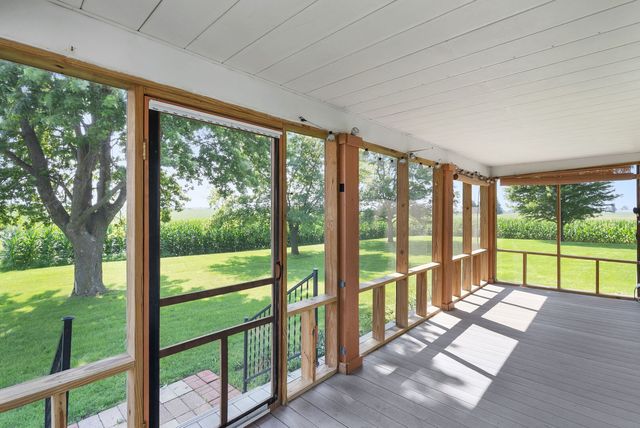 23624 145th Avenue, Eldridge, IA 52748