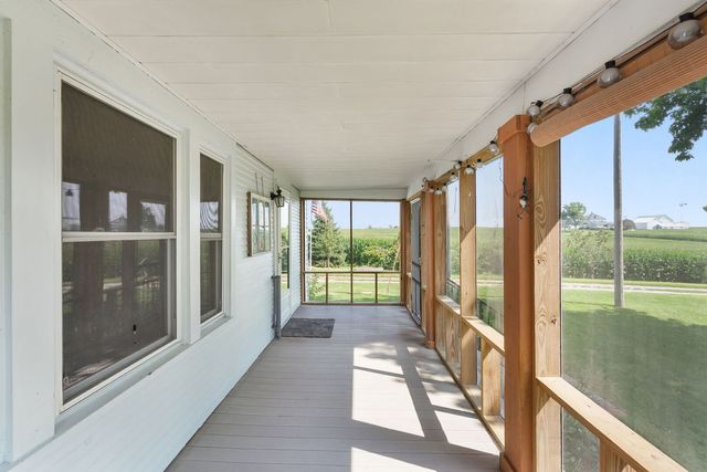 23624 145th Avenue, Eldridge, IA 52748
