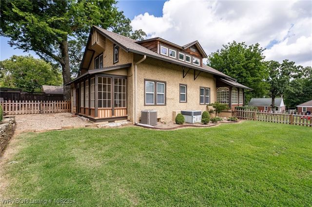 2124 S U, Fort Smith, AR 72901