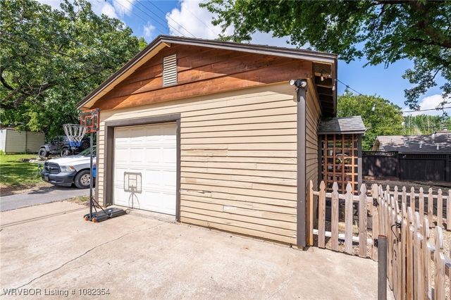 2124 S U, Fort Smith, AR 72901