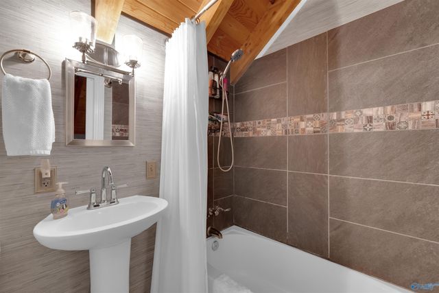 1255 County Road 642, Cedar Bluff, AL 35959