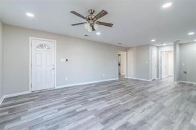 220 W Murray Street, Denison, TX 75020