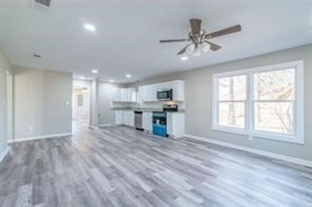 220 W Murray Street, Denison, TX 75020