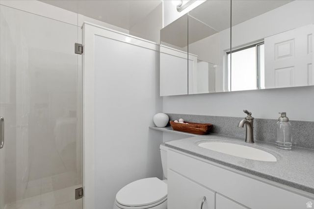 684 E 1550 S, Kaysville, UT 84037
