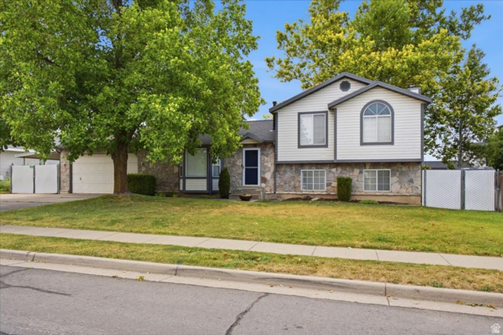 684 E 1550 S, Kaysville, UT 84037