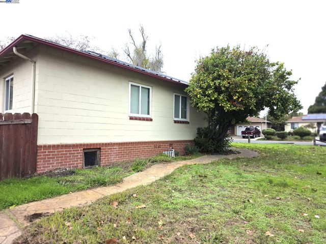 2305 Tennessee St, Vallejo, CA 94591