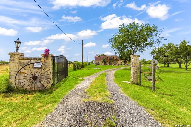 16306 Somerset Rd unit 2, Von Ormy, TX 78073