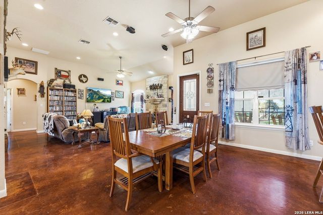 16306 Somerset Rd unit 2, Von Ormy, TX 78073