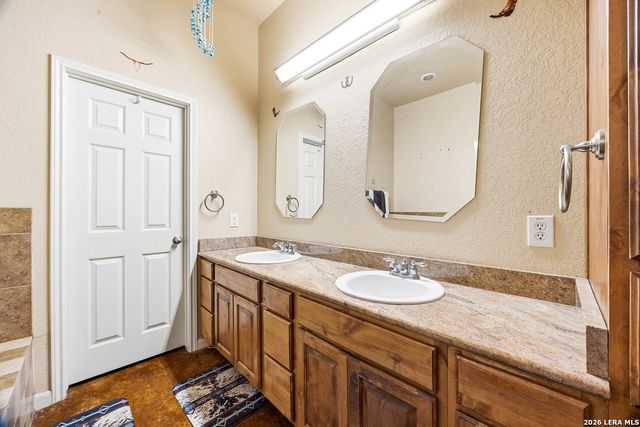16306 Somerset Rd unit 2, Von Ormy, TX 78073