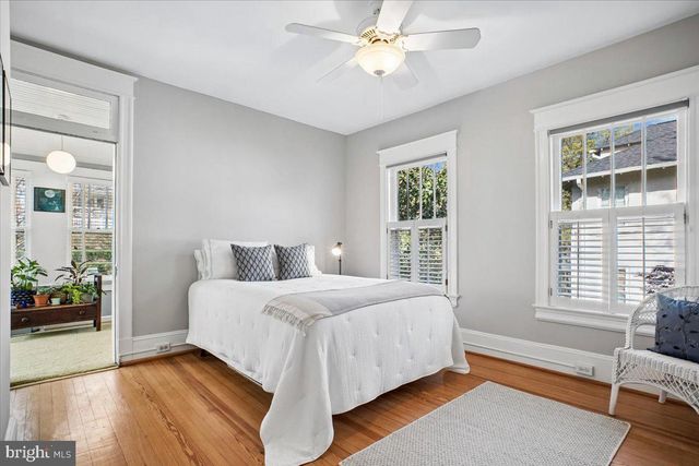 310 N VIEW TER, Alexandria, VA 22301