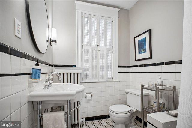310 N VIEW TER, Alexandria, VA 22301