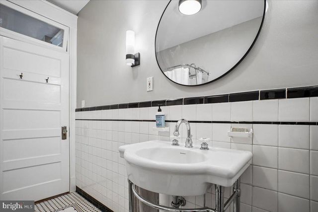 310 N VIEW TER, Alexandria, VA 22301