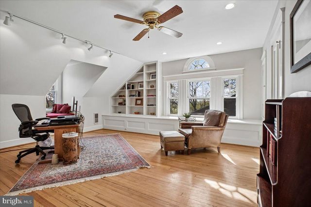 310 N VIEW TER, Alexandria, VA 22301