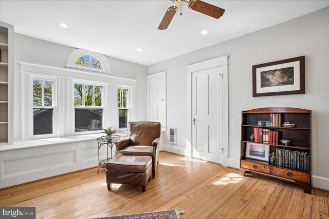 310 N VIEW TER, Alexandria, VA 22301