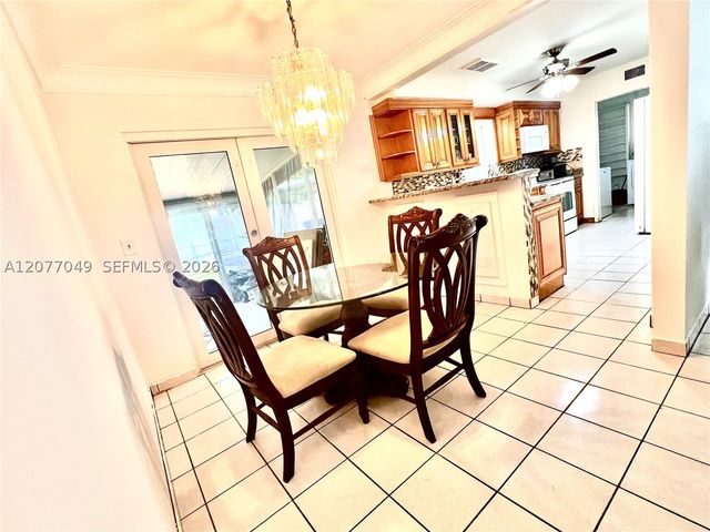 106 N 32nd Ave, Hollywood, FL 33021