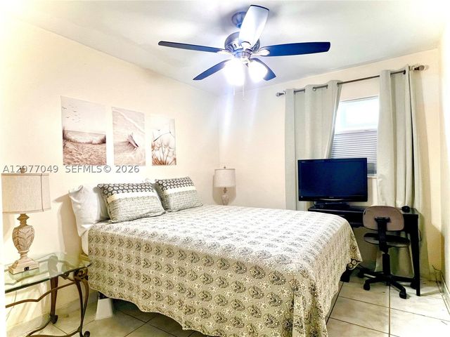 106 N 32nd Ave, Hollywood, FL 33021