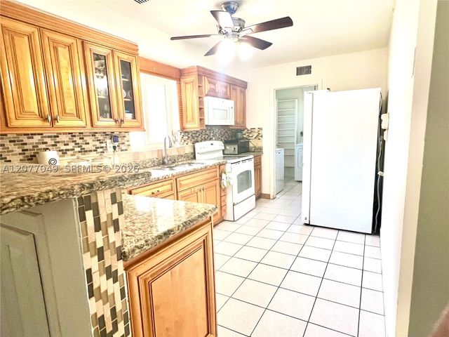 106 N 32nd Ave, Hollywood, FL 33021