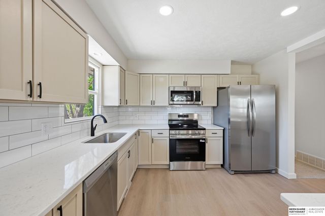 1628 S 138th Street, Omaha, NE 68144