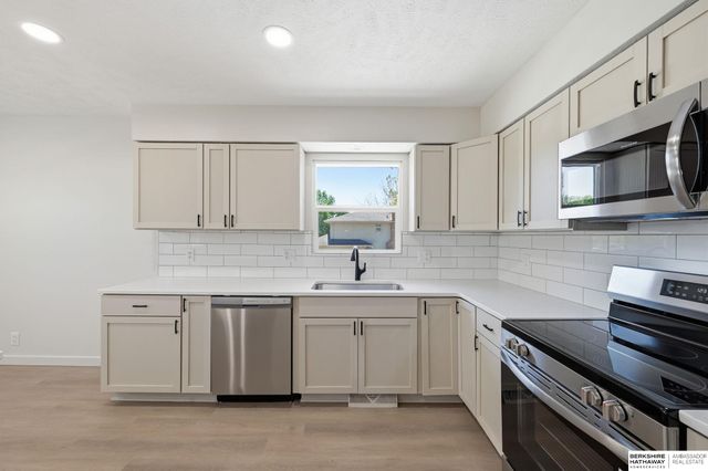 1628 S 138th Street, Omaha, NE 68144