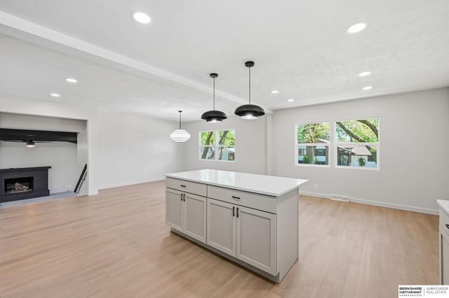 1628 S 138th Street, Omaha, NE 68144