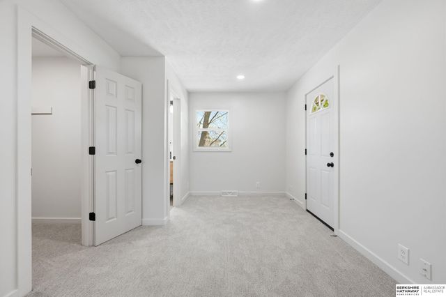 1628 S 138th Street, Omaha, NE 68144