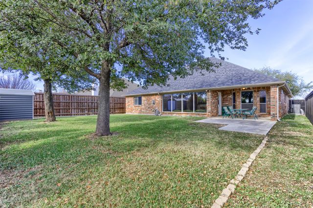 1524 Elika Court, Lewisville, TX 75067