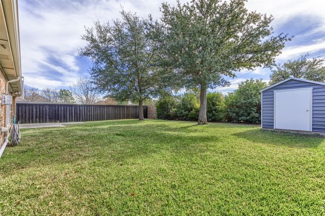 1524 Elika Court, Lewisville, TX 75067