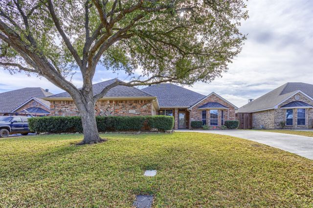 1524 Elika Court, Lewisville, TX 75067