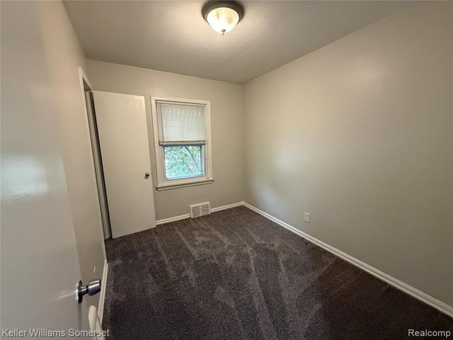 19130 Woodcrest Street, Harper Woods, MI 48225