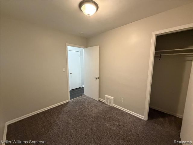 19130 Woodcrest Street, Harper Woods, MI 48225