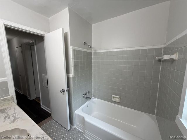 19130 Woodcrest Street, Harper Woods, MI 48225