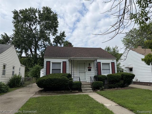 19130 Woodcrest Street, Harper Woods, MI 48225