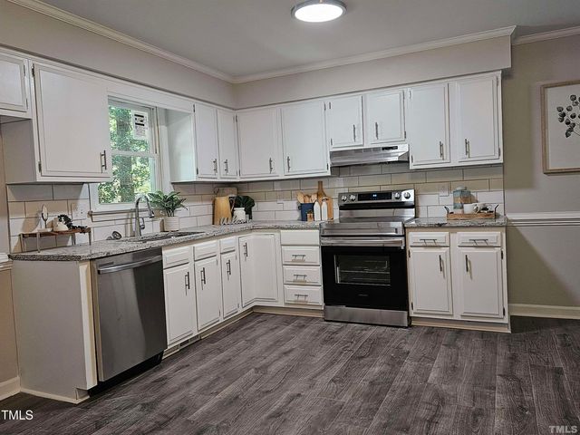 5904 Applewood Lane, Raleigh, NC 27609