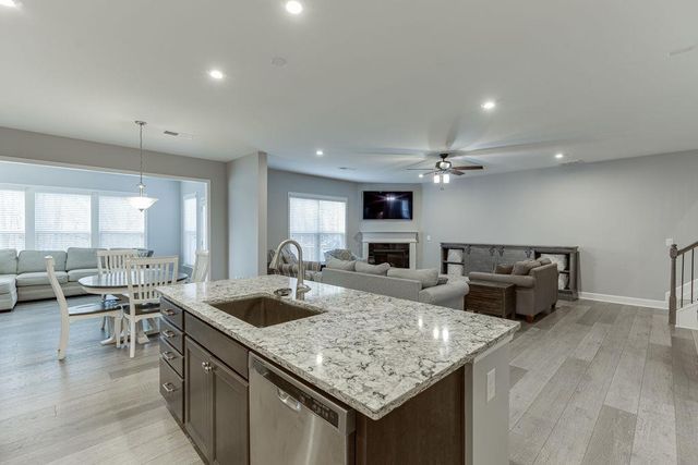 7314 Shady Tree Court, Hoschton, GA 30548