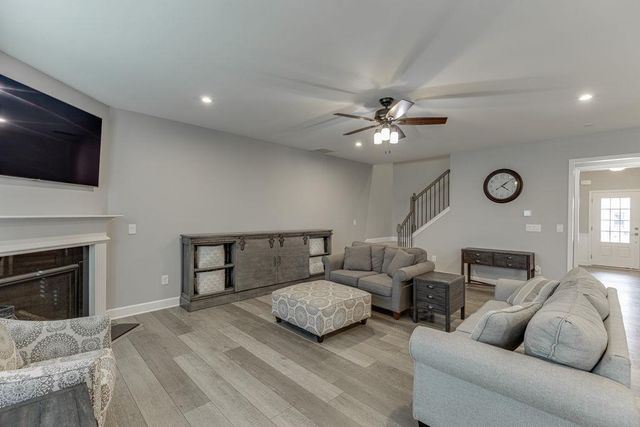 7314 Shady Tree Court, Hoschton, GA 30548