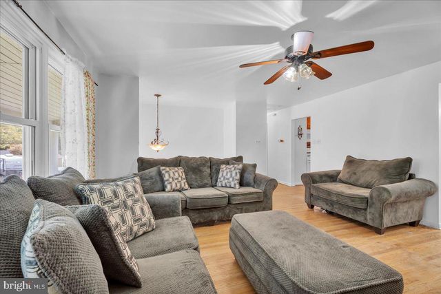 1 OLD FORGE RD, Pennsville, NJ 08070