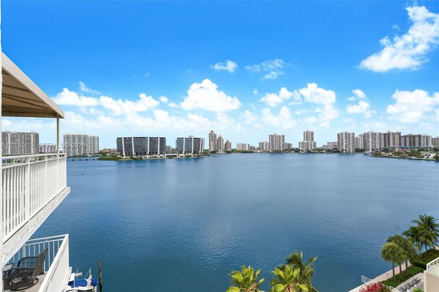 18000 N Bay Road 902, Sunny Isles Beach, FL 33160