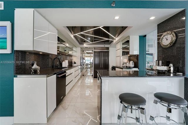18000 N Bay Road 902, Sunny Isles Beach, FL 33160