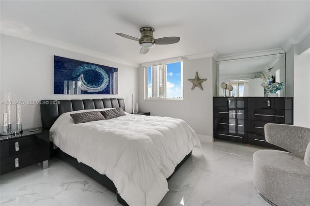 18000 N Bay Road 902, Sunny Isles Beach, FL 33160