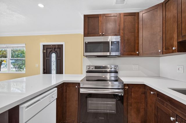 2681 NW 2nd Street, Boynton Beach, FL 33435