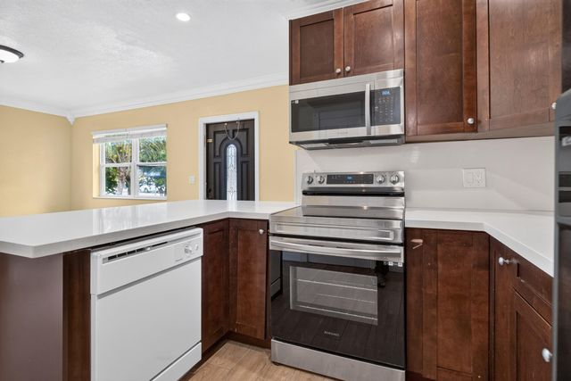 2681 NW 2nd Street, Boynton Beach, FL 33435
