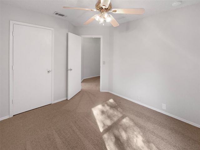 818 Creekside Drive, Glenn Heights, TX 75154